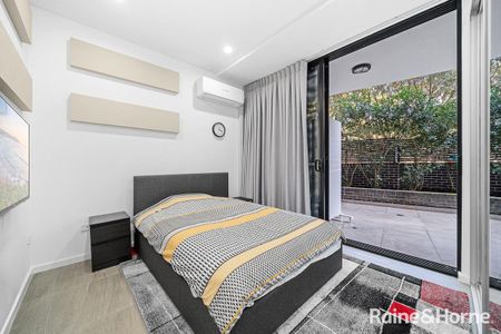 FULLY FURNISHED - 1BEDROOM WITH COURTYARD - Photo 3