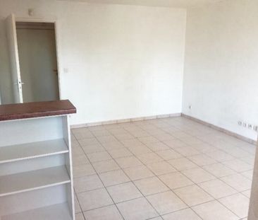 Location Appartement 1 pièce 24m² CARQUEFOU 44470 - Photo 1