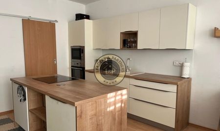 NA PRENÁJOM, klimatizovaný 2-izb. byt, BA V - Fotografia 4