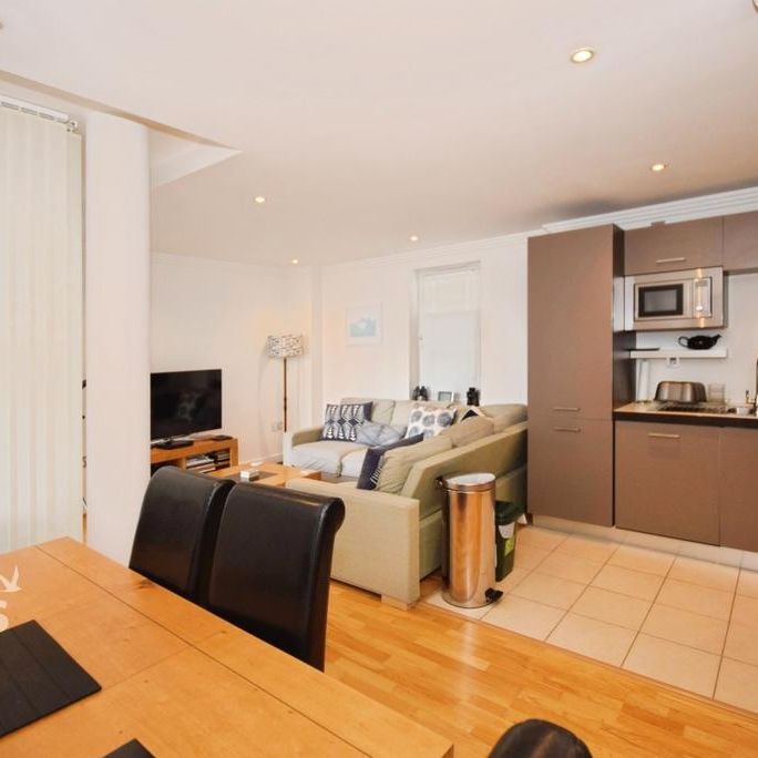 1 bedroom flat to rent - Photo 1