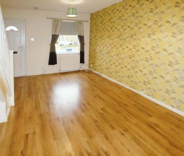 2 bedroom end of terrace house to rent - Photo 1
