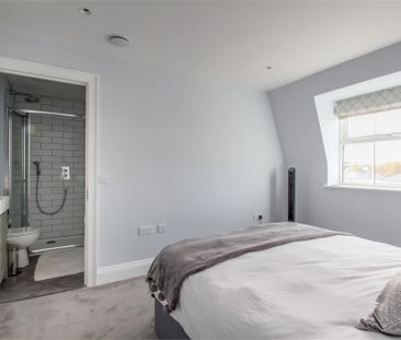 2 bed flat to rent in Slough Road, Datchet, SL3 - Photo 6