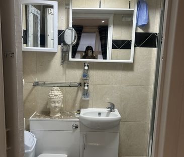 Studio Flat, Second Floor, W2 - Photo 5