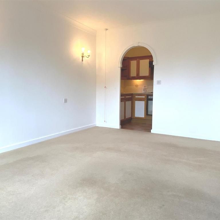 1 bedroom flat to rent - Photo 1