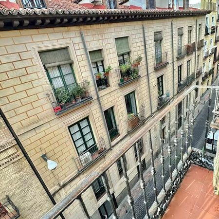 Calle de Jesús del Valle, Madrid, Community of Madrid 28004 - Photo 4