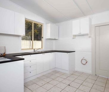 15 Iolanthe Street Campbelltown - Photo 6