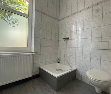 Sanierte Zweiraumwohnung mit KfZ-Stellplatz ab sofort zu vermieten - Photo 3