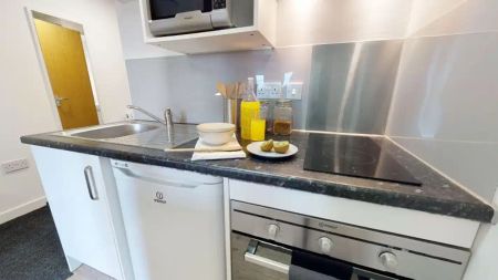 Silver Studio - Photo 2