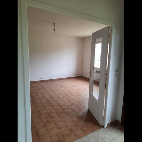 Location Maison 4 pièces 83 m² Paulnay - Photo 1