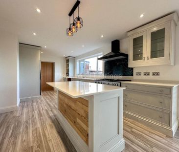 3 bedroom detached house to rent - Photo 5