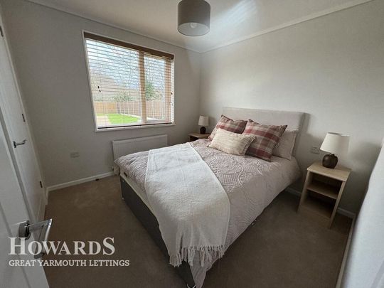 2 bedroom park home to rent - Photo 1