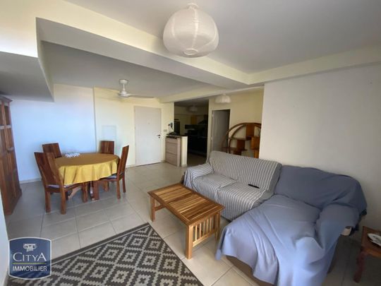 Location Appartement 2 pièces 55m² ST DENIS 97400 - Photo 1