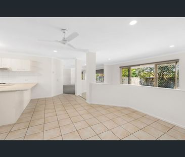 3 Caswell Place, Arana Hills, Qld 4054 - Photo 3