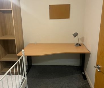 5 Bed Terraced House, Kilby Mews, CV1 - Photo 2