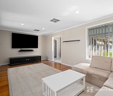 128 Melrose Drive, Wodonga - Photo 2