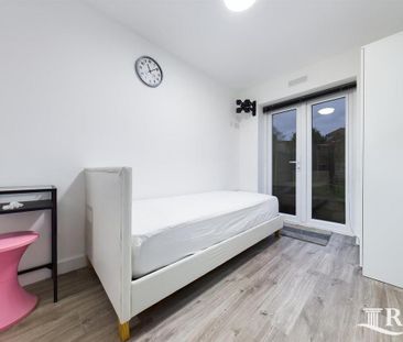 House share to rent - Photo 3