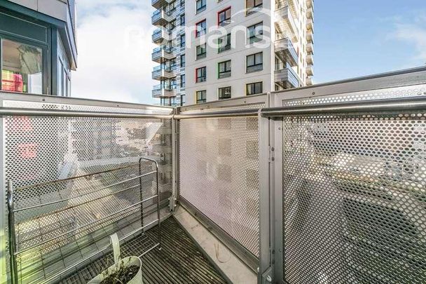 Hayward, Chatham Place, Reading, RG1 - Photo 1