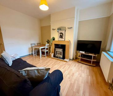 Chatsworth Road Room 3 - Photo 1