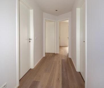 Exklusive Dachgeschoss Wohnung im Neubau mit Loggia, Fußbodenheizun... - Photo 1