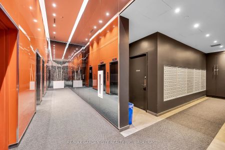 60 Colborne Street #912 - Photo 3