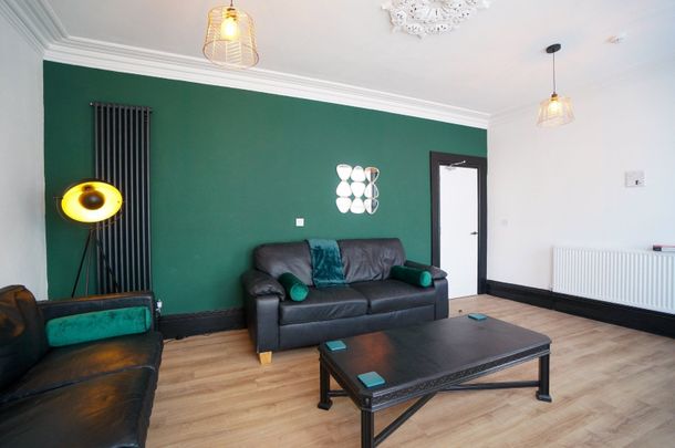 College Road, Bangor, Gwynedd, LL57 - Photo 1