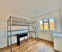 4 bed Semi-Detached House for Rent - Photo 5