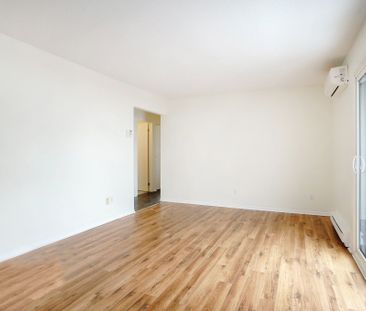 For Lease - 875 LAURIER Street Unit# 10, Clarence-Rockland, Ontario - Photo 2