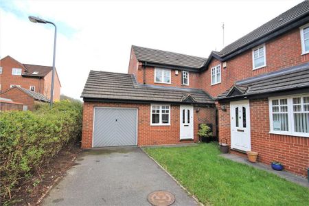 2 bedroom semi-detached house to rent - Photo 5