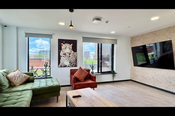 Studio Flat, Unity Street, BS2 - Photo 1