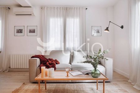 3 room luxury Apartment for rent in Barcelona, Catalonia - Photo 2