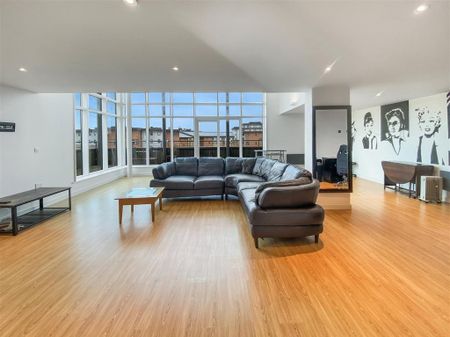 4 bedroom penthouse to rent - Photo 3