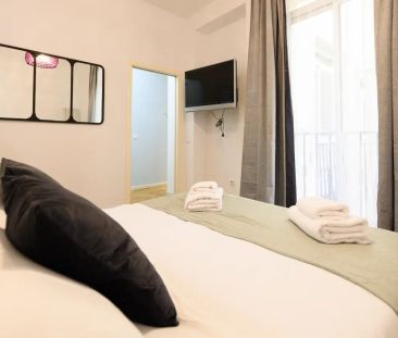 Whole 3 bedrooms apartment in Madrid - Photo 6