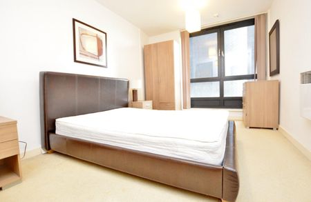 Hallsville Road, Canning Town - Photo 5