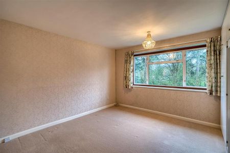 4 bedroom detached house to rent - Photo 4