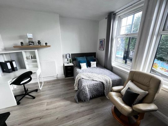 Studio to rent - Photo 1
