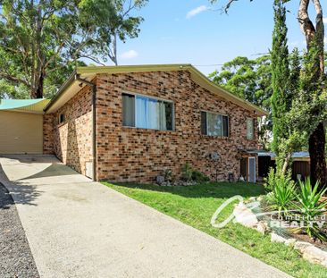 Short Stroll to the Waters Edge! - Photo 3