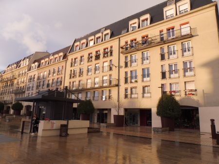 Location Appartement 1 pièce 25m² FONTAINEBLEAU 77300 - Photo 4