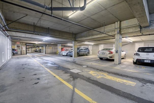 Appartement à louer - Laval (Chomedey) (Autres) - Photo 1