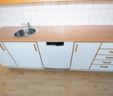 Skøn taglejlighed med lys og charme i Aalborg - Foto 4