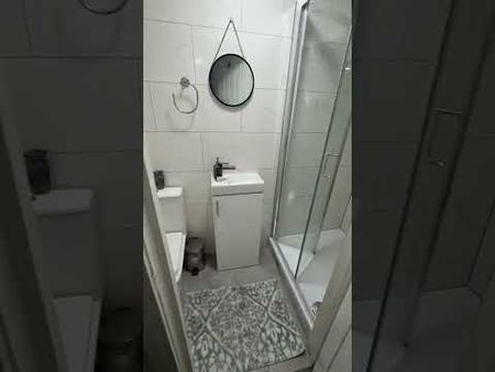 Studio Flat, High St North, E12 - Photo 4