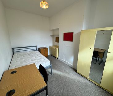 Heworth Place, Heworth - P2132 - Photo 4