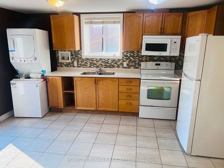 For Lease - 732 Ormond Drive Unit# Basement, Oshawa, Ontario - Photo 4