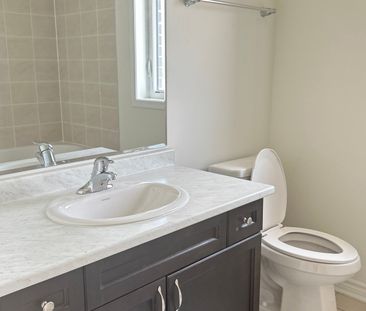 For Lease - 3370 Thunderbird Promenade, Pickering, Ontario - Photo 5