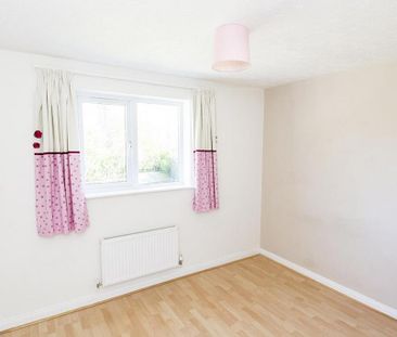 4 bedroom detached house to rent - Photo 3