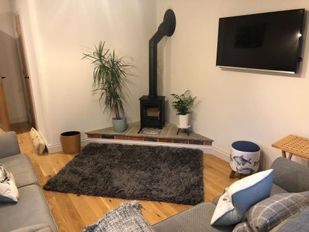 2 bedroom barn conversion to rent - Photo 2