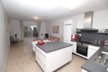 Appartement 4 pièces - - Photo 3