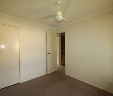 End Townhouse with Dual Courtyards Walk to Hyperdome & Easy M1 Access - Photo 6