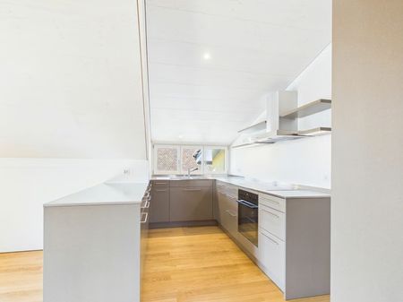2.5 Zimmer, 100 m², 1. Stock - Foto 2