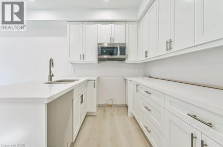 64 GAGE Avenue Unit# 1, Kitchener, Ontario, N2G2E2 - Photo 2