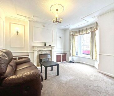 2 bedroom semi-detached house to rent - Photo 4